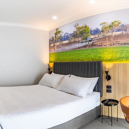 Royal Hotel-Motel Морі Екстер'єр фото