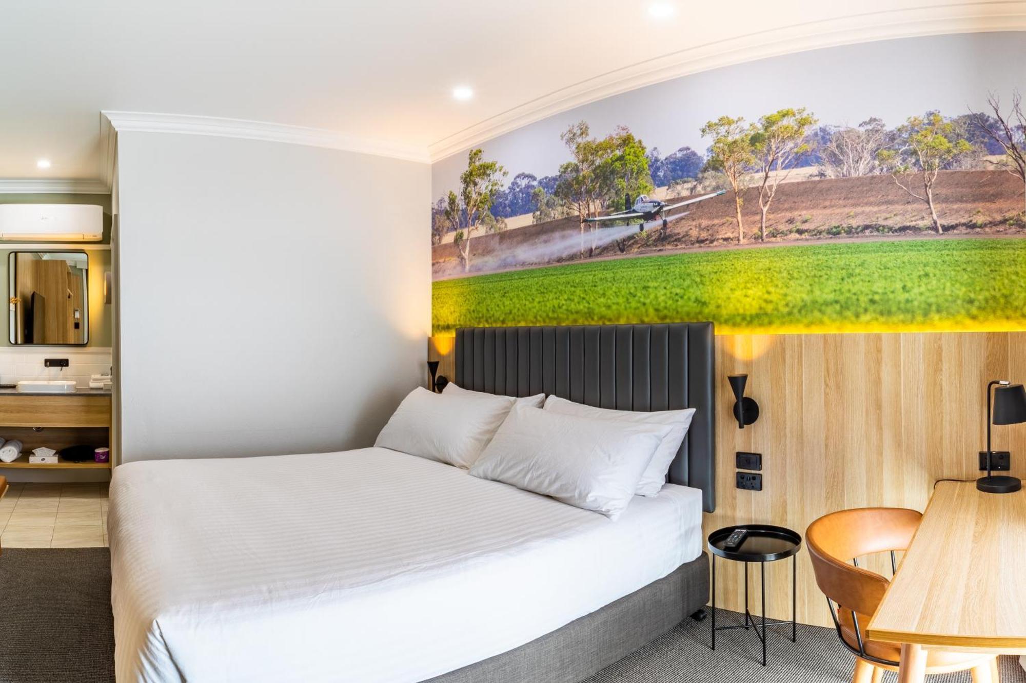 Royal Hotel-Motel Морі Екстер'єр фото